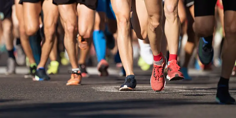 A photo of marathon runners - metaphor for people movement during the org transformation process.